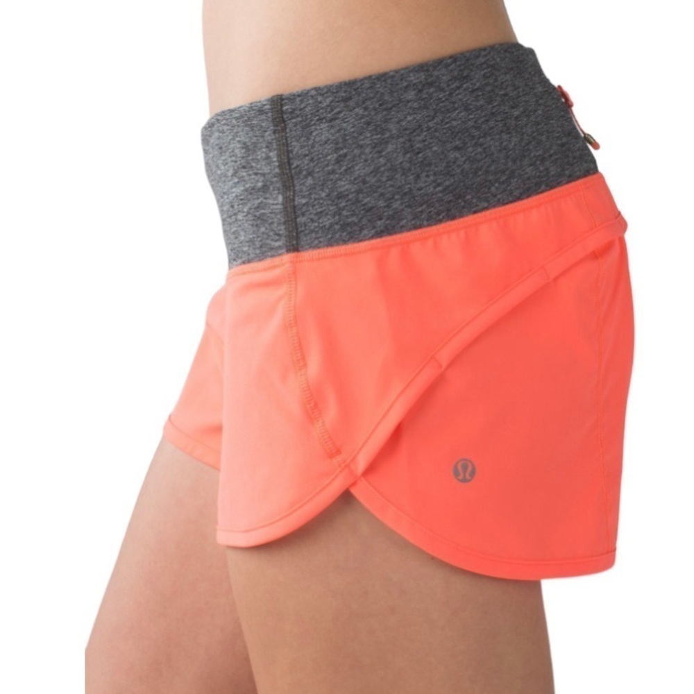 Lululemon Run: Speed Short *Block-It Pocket
Grapefruit / Heathered Black size 4